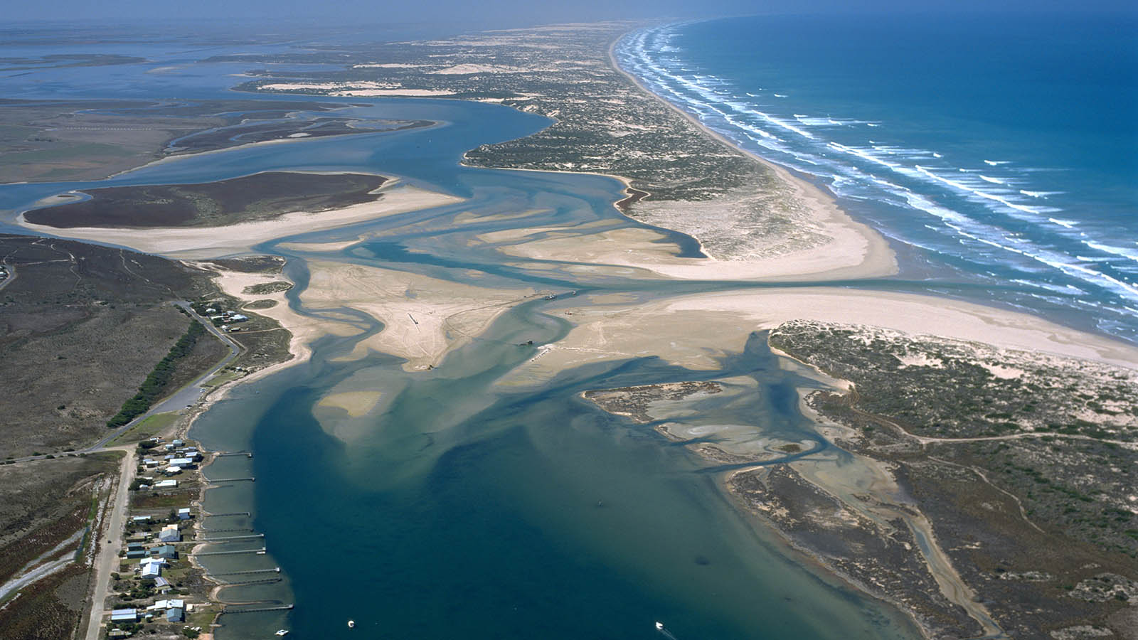 Murray River Lower Lakes estuary South Australia